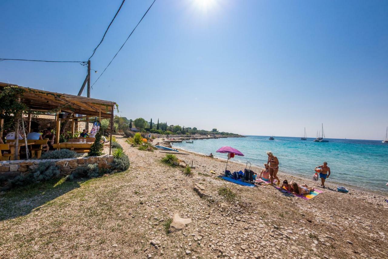 Апартаменти Mare&Karlo Дрвеник-Малий Екстер'єр фото